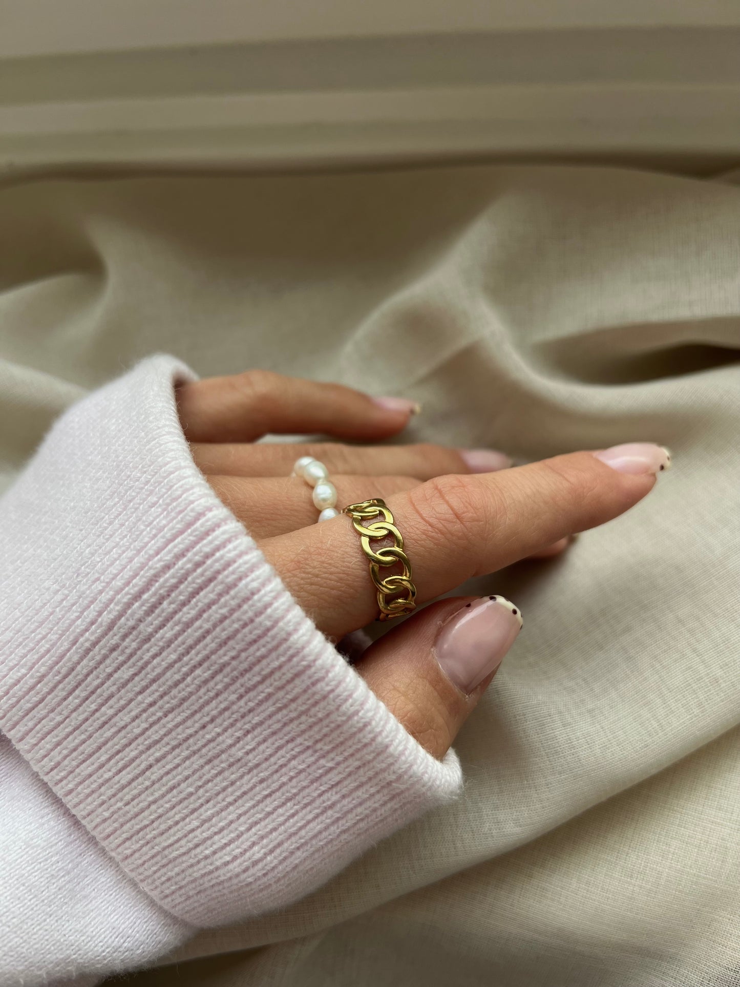 Ring Nora
