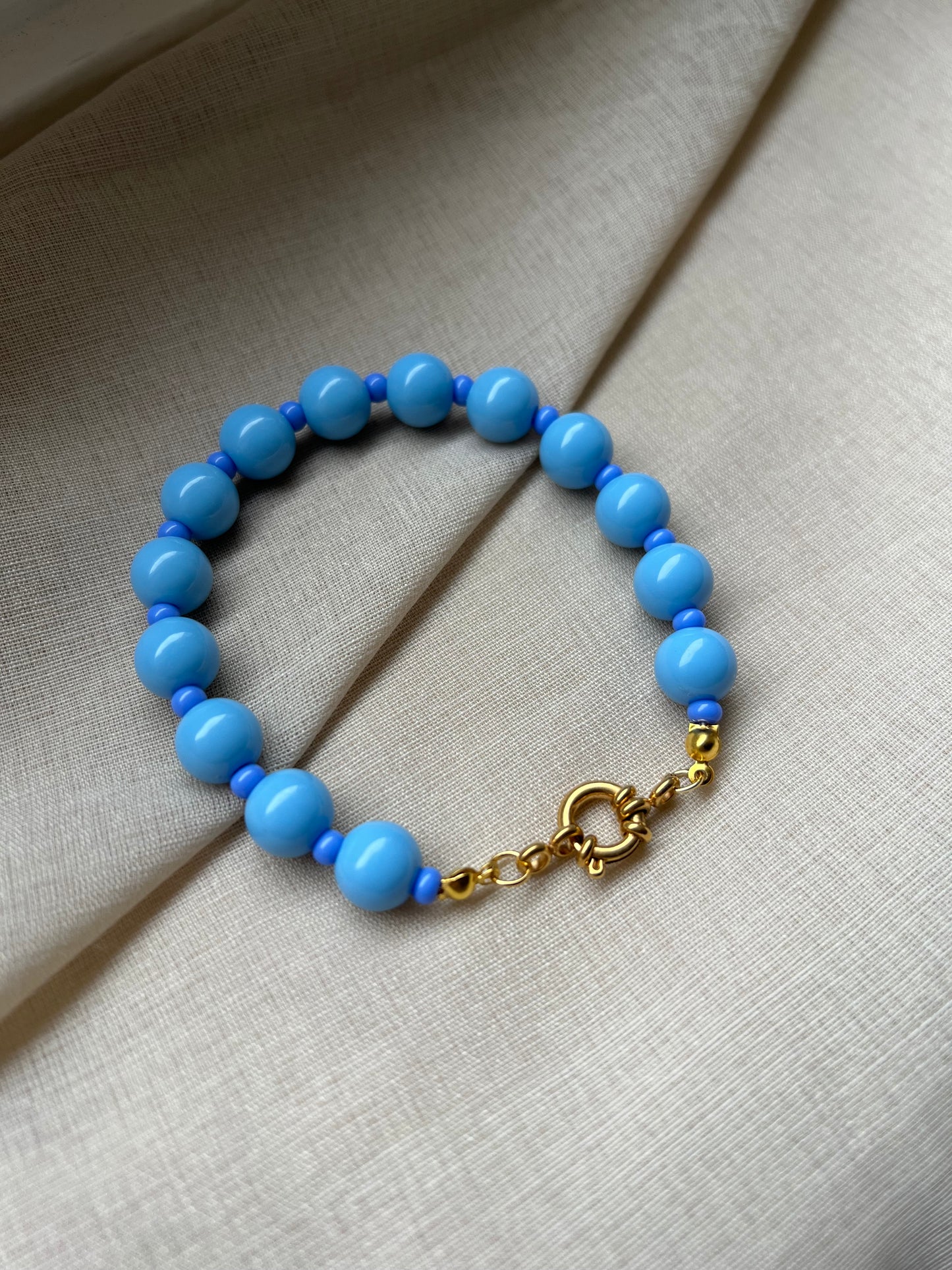 Dotty Blue Armband