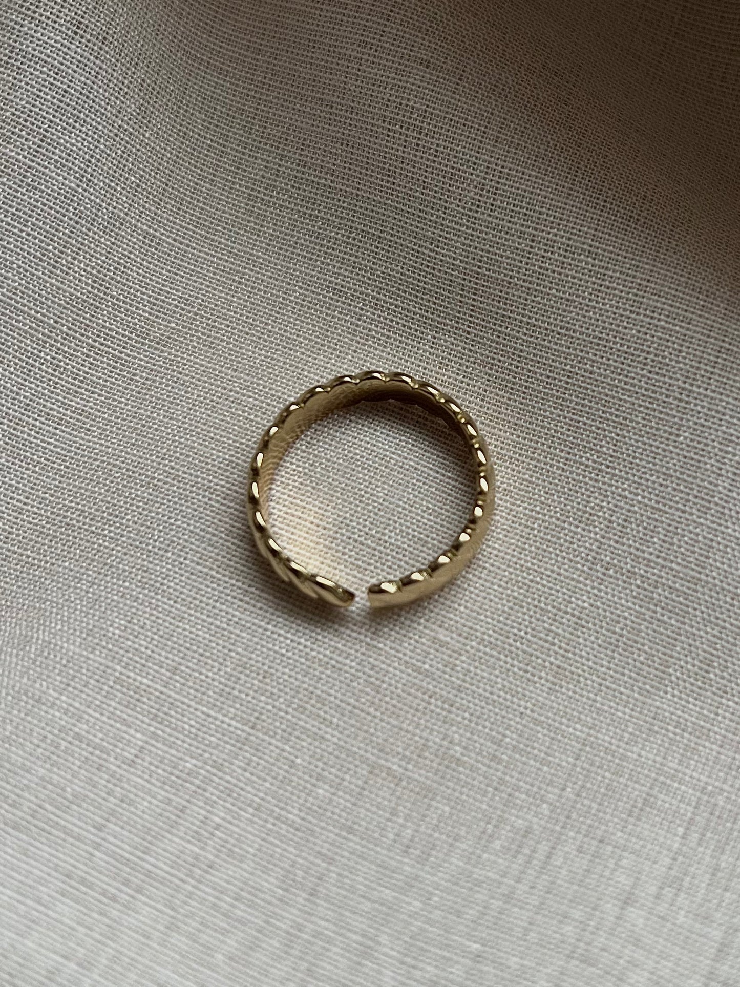 Wasserfester Ring aus Edelstahl, langlebiger Geschenk fuer sie

