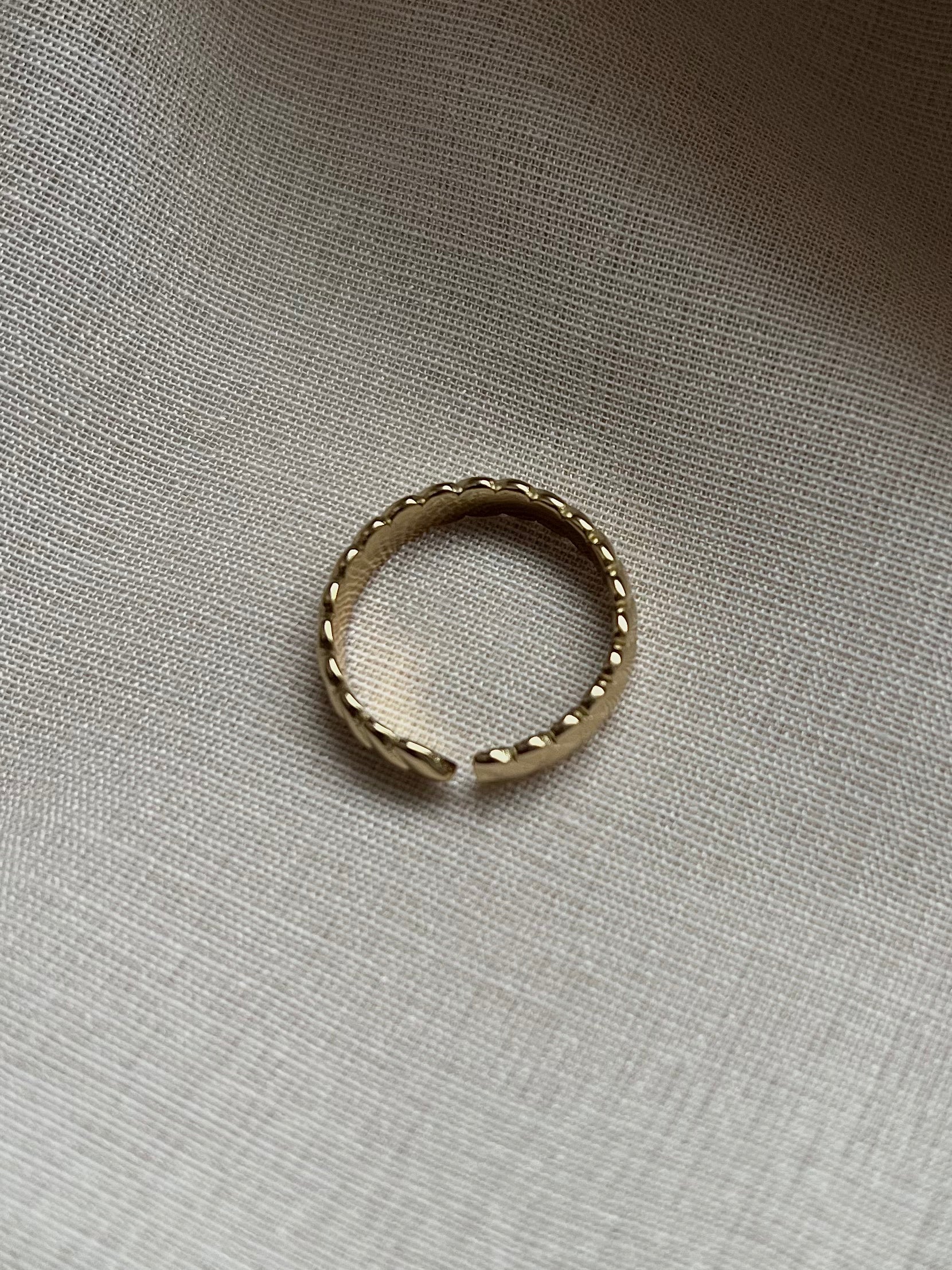 Wasserfester Ring aus Edelstahl, langlebiger Geschenk fuer sie
